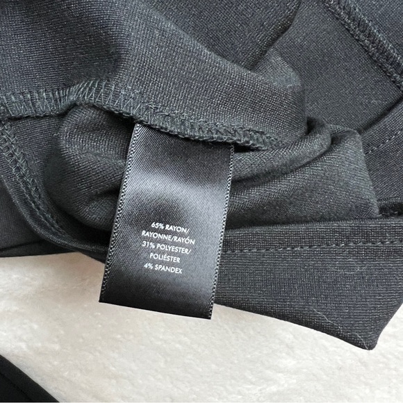 Ann Taylor Petite Large Black Boxy Blouse Pearl Accents - Picture 4 of 4